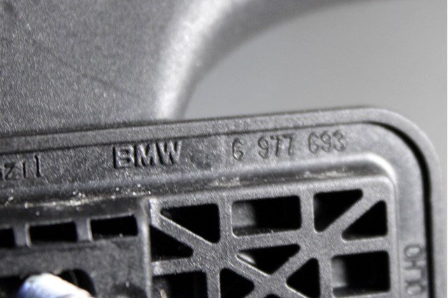 6977691 BMW 