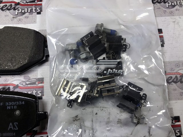 A0004204002 Mercedes Колодки гальмівні задні, дискові
