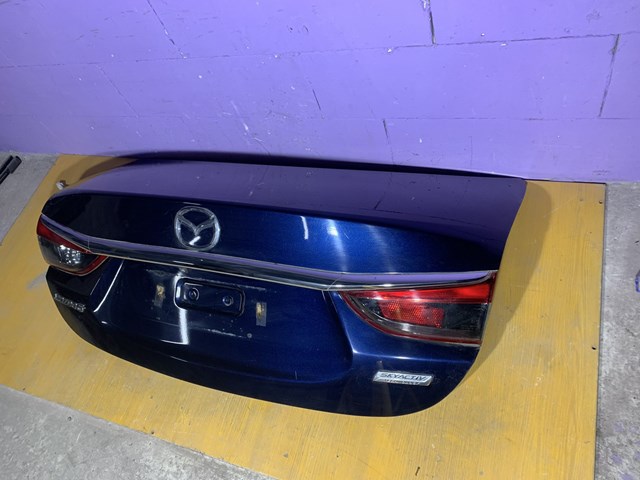 GJY15261X Mazda Кришка багажника