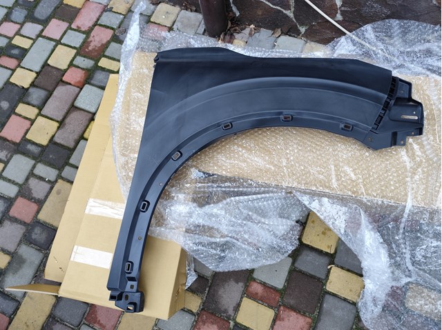Крило переднє праве Mitsubishi 5220BF18 ціна, від 129.29 USD