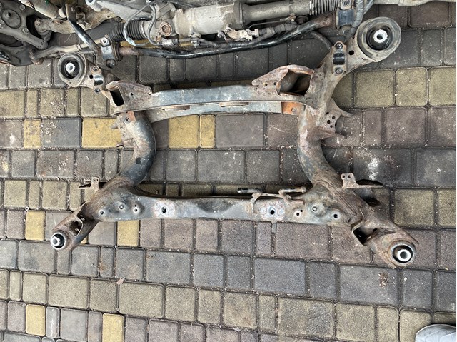 Купити 5120630081 Toyota Балка задньої підвіски, підрамник