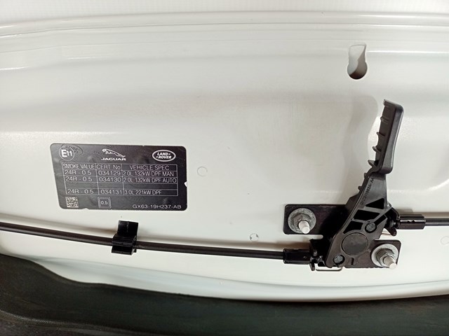 T2H4135 Jaguar Капот