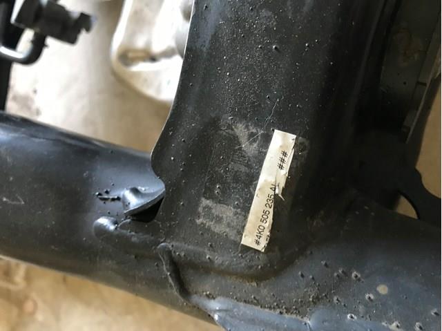 Балка задньої підвіски поперечна VAG 4K0505235AS ціна, від 239.03 USD