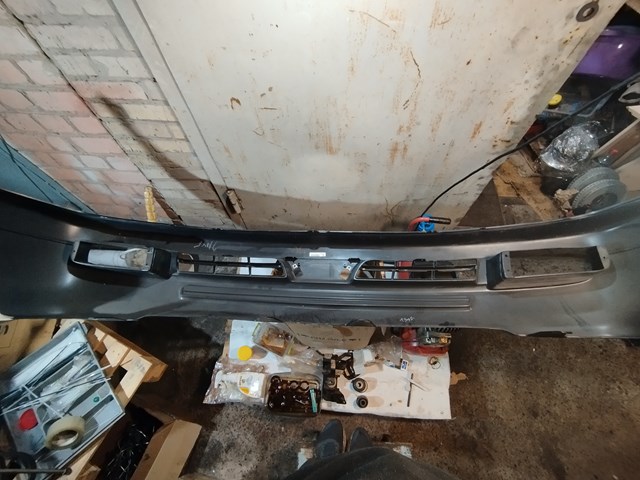 5211960988 Toyota Бампер передній в зборі