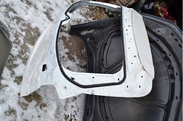 П'яті двері Mazda KBY56202XC ціна, від 506.19 USD