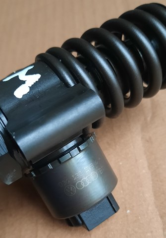 Форсунка паливна Bosch 03G130073G ціна, від 73.36 USD