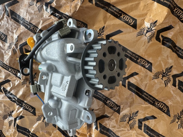 HG9Q6600BA Ford Масляний насос двигуна