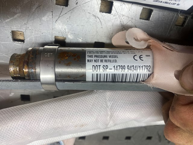 Подушка безпеки, передній, правих дверей AIRBAG Tesla 100526200B ціна, від 76.01 USD