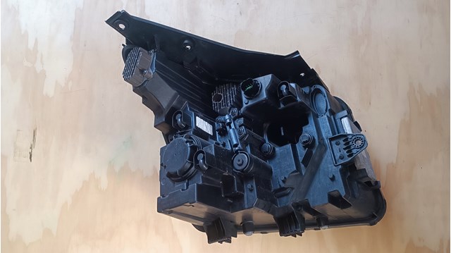 92101S2500 Hyundai/Kia Фара дальнього світла в зборі