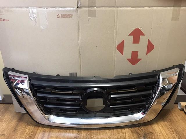 Купити 623109PF1A Nissan/Infiniti Захисна решітка радіатора