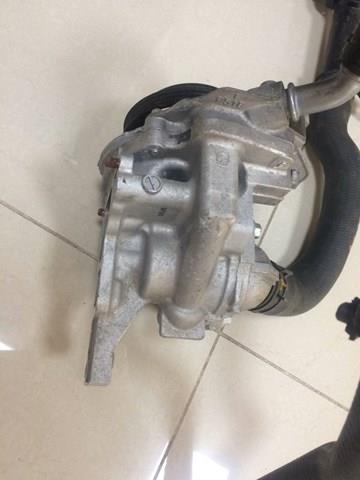 Помпа охолодження Mazda P51B15010D ціна, від 126.69 USD