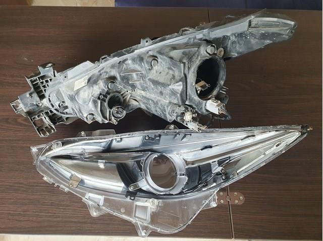 Фара права BHR251030 Mazda