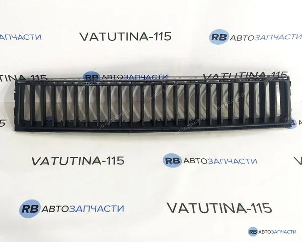 Решітка переднього бампера, центральна FPS FP6402993