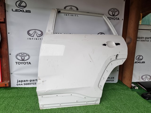 Двері пасажирськи задні ліві на Toyota RAV4 V A5