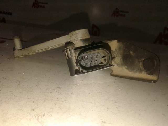  Land Rover AH323C004AA ціна, від 25.42 USD