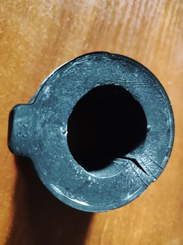 4881860010 Toyota Гумка заднього стабілізатора