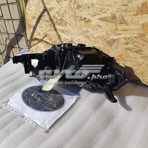 8115002M90 Toyota Фара дальнього світла в зборі