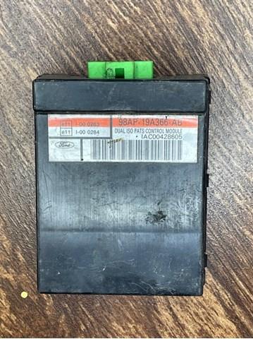  Ford 98AP19A366AB ціна, від 21.25 USD