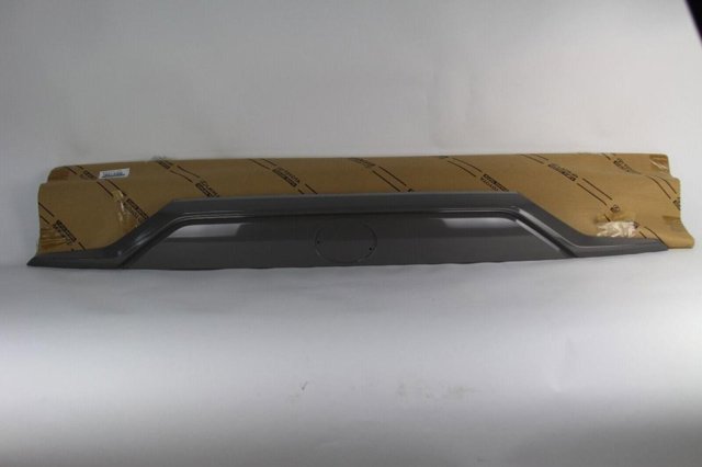 Купити 7680142908 Toyota Накладка на багажник