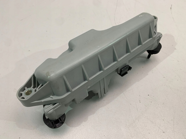 Бачок/демпфер вакуумної системи двигуна 31480478 Volvo