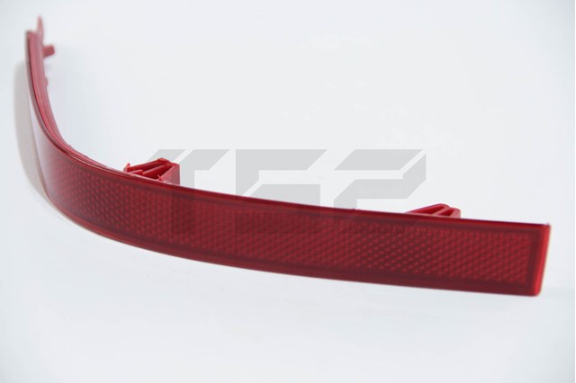 Правий катафот бампера Autotechteile 3945034 ціна, від 11.35 USD