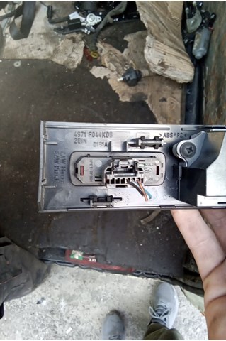  Ford 4S71F044K08