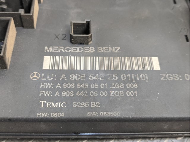 Купити A9065452501 Mercedes 