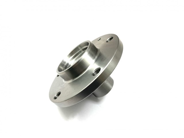 Передня маточина M113001017 Chery