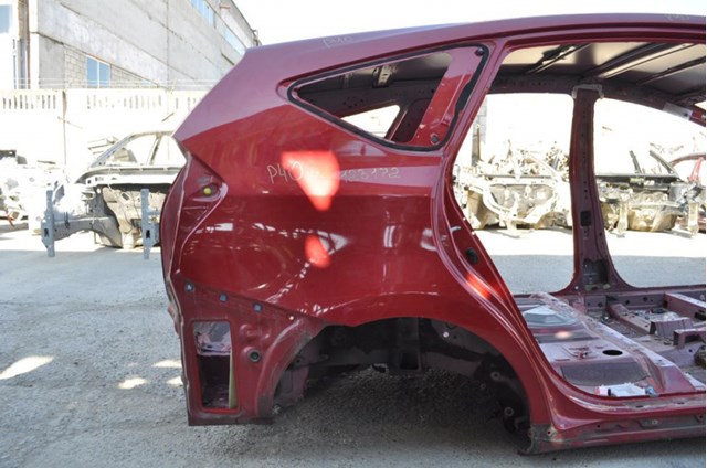 Бічна частина задні праві Toyota 6160147111 ціна, від 44.78 USD
