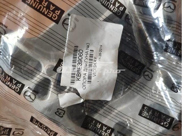 Купити KB8E39060 Mazda Подушка (опора) двигуна, права