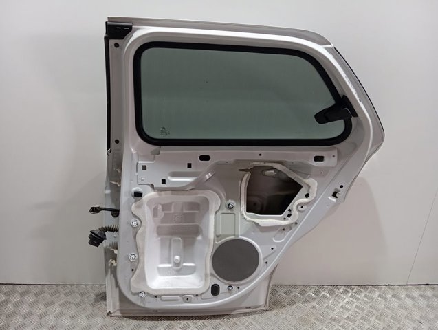 Двері задні, праві 9801070080 Peugeot/Citroen
