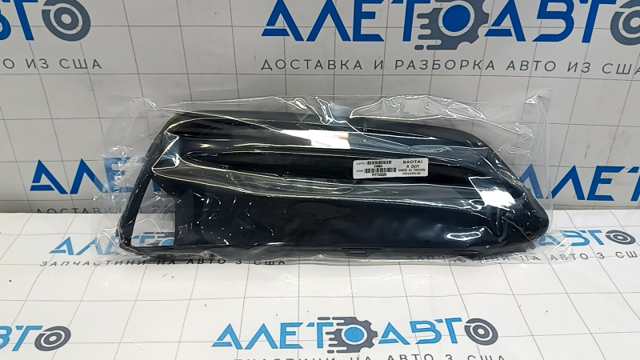  Решітка переднього бампера, права Honda Accord 10