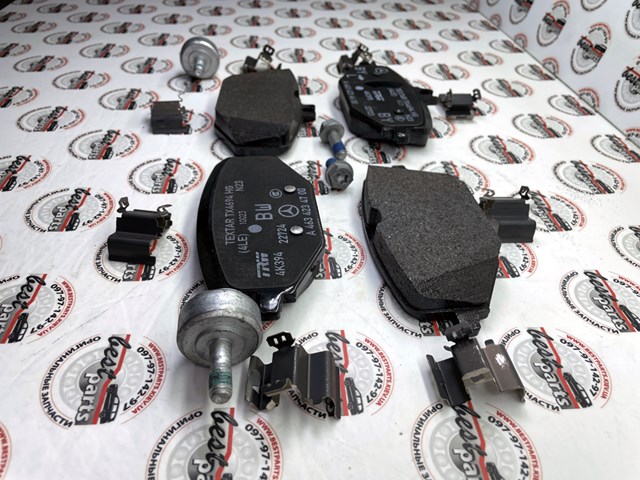Задні гальмівні колодки Mercedes A000420380564 ціна, від 102.12 USD