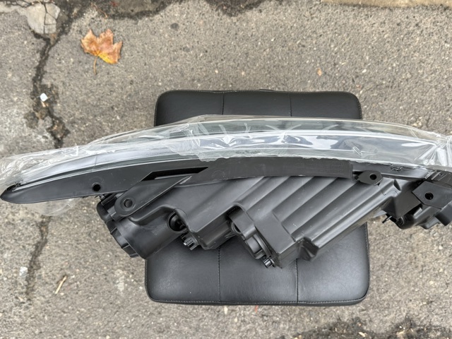 Фари FPS FP4053R1E ціна, від 139.06 USD