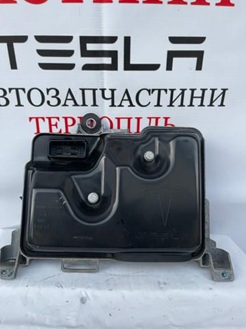  149732700B Tesla