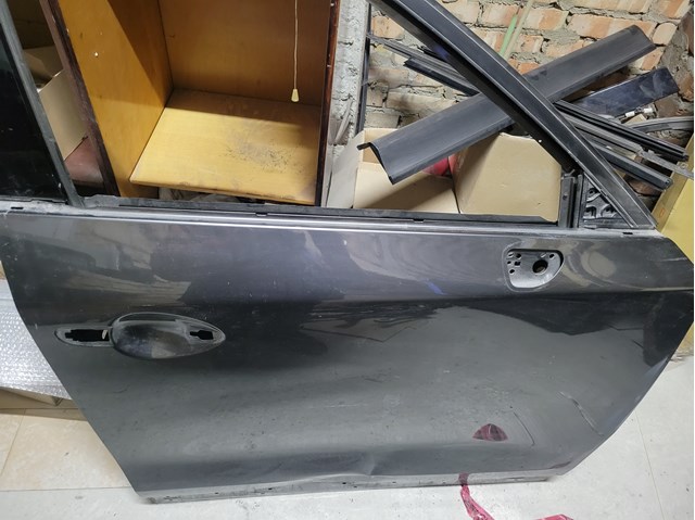 Двері передні, праві Mazda KBY05802XE ціна, від 698.94 USD