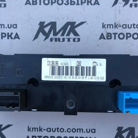 Регулятор вентилятора обігрівача General Motors 13138196 ціна, від 25.34 USD