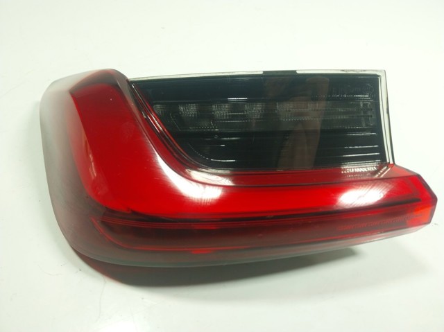 Задня ліва зовнішня фара BMW 63215A3BC65 ціна, від 190.04 USD