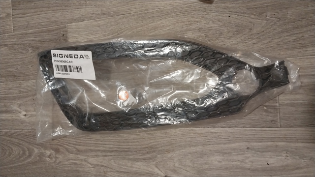 Купити PHN99068CAR Signeda Обід (окантовка) фари противотуманної, правої