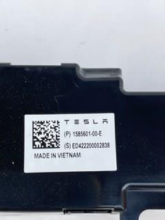 158560100E Tesla Антена на дах
