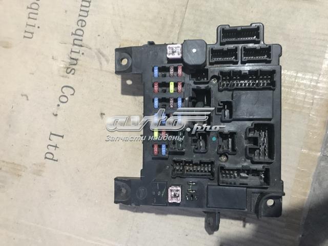 Купити 8637A914 Mitsubishi Корпус запобіжників