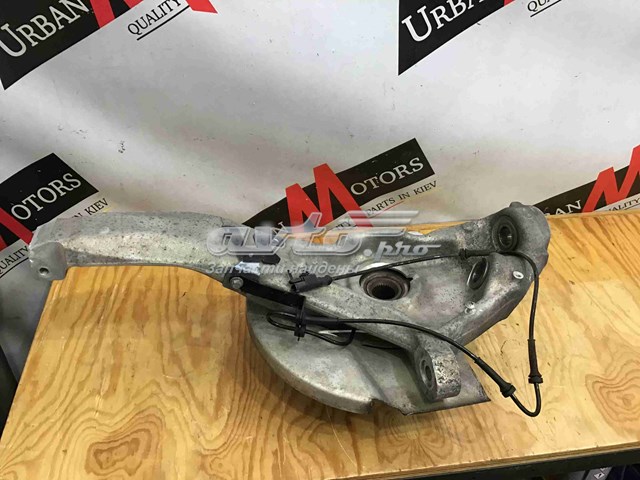 Цапфа - поворотний кулак передній, правий Land Rover LR078375 ціна, від 371.08 USD