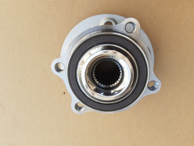 Маточина заднього колеса Mercedes A2433560100