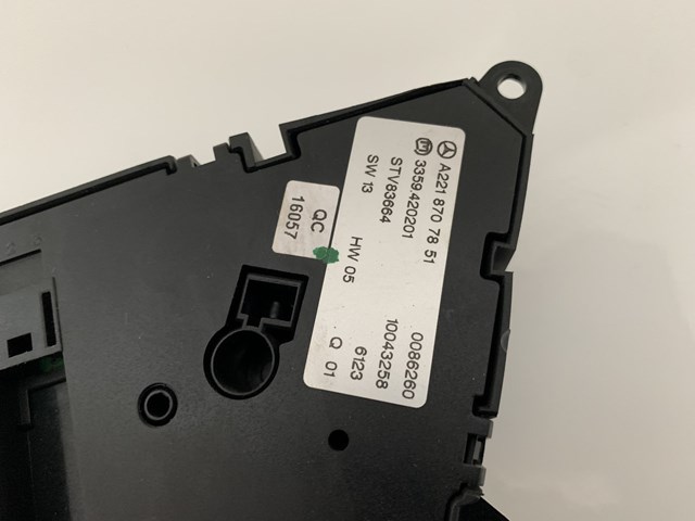  Mercedes A2218707851 ціна, від 70.54 USD