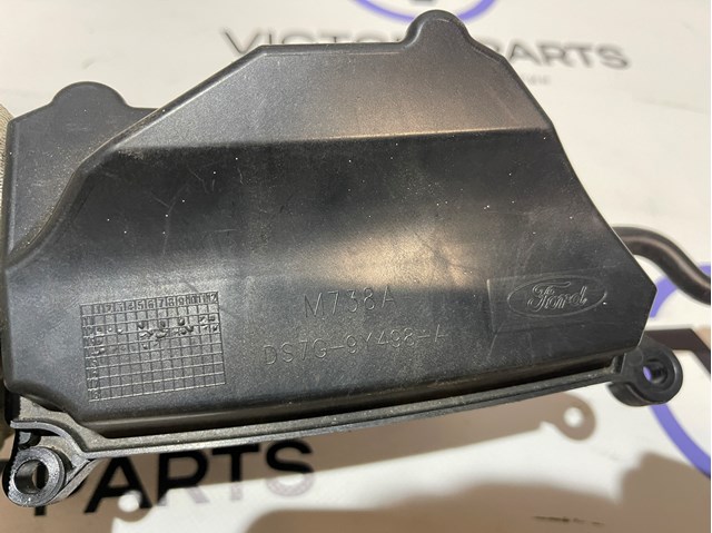 Купити DS7G9Y498A Ford 
