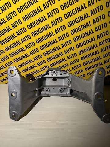 Балка кріплення коробки передач KR9P39381 Mazda