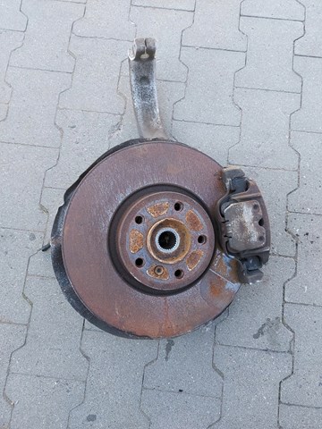 6773783 BMW Цапфа - поворотний кулак передній, лівий