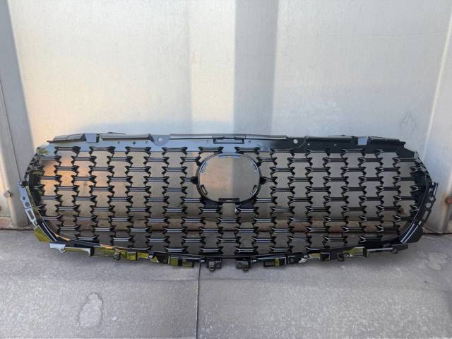 Купити VA4050710D Mazda Захисна решітка радіатора