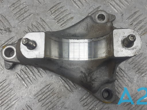Опора підвісного підшипника передньої піввісі Mazda F2A425740 ціна, від 63.35 USD