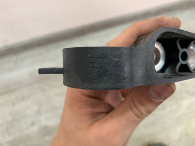  51137434062 BMW